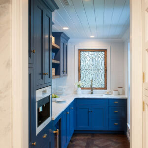 Crown Select Butler's Pantry 1 Butler's Pantry 1